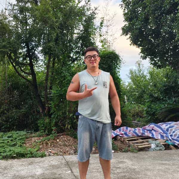 32岁岁浙江单身帅哥 - 辽阳吉缘网